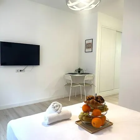 Pizarro ! Apartment Malaga